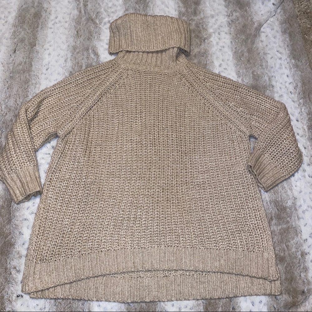 H&M CHUNKY KNIT SWEATER in TAN BEIGE BROWN